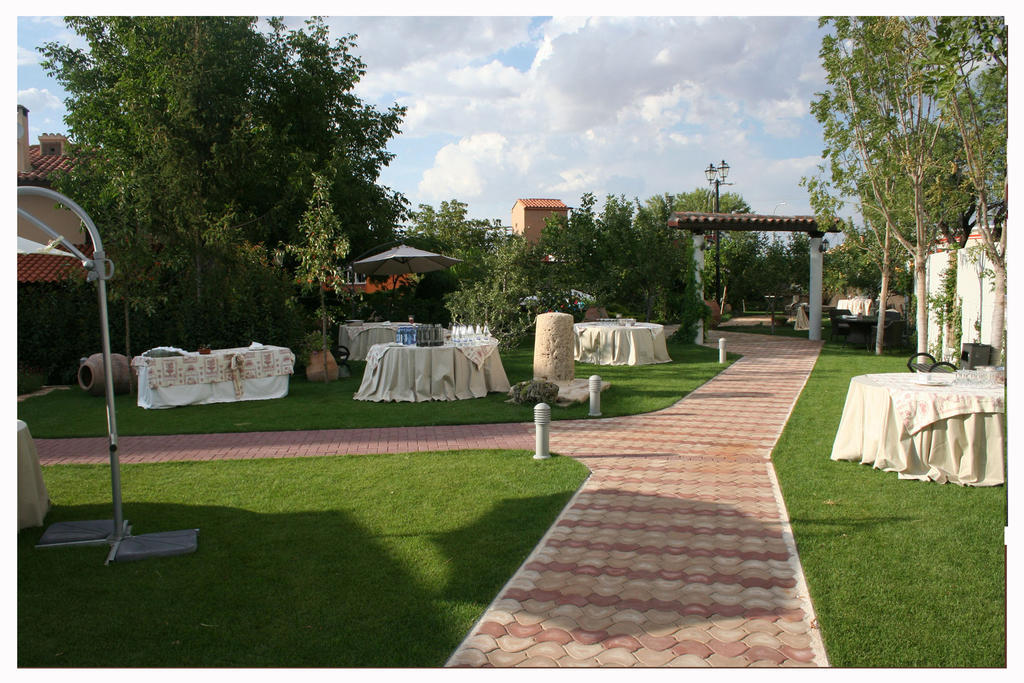Hotel Fidalgo Каламоча Экстерьер фото