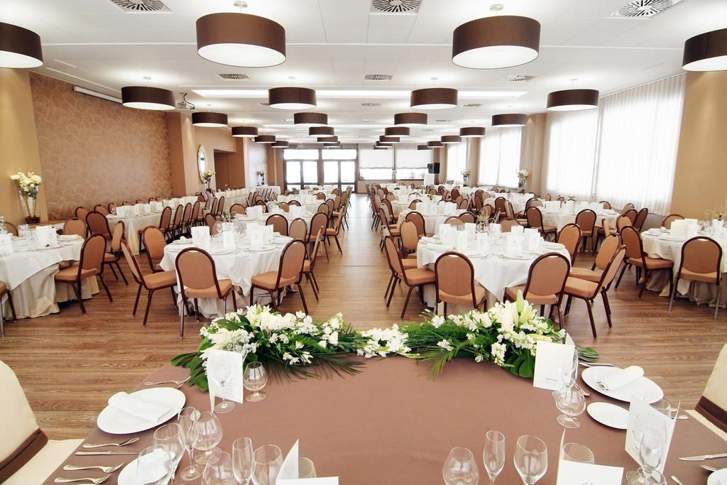 Hotel Fidalgo Каламоча Экстерьер фото