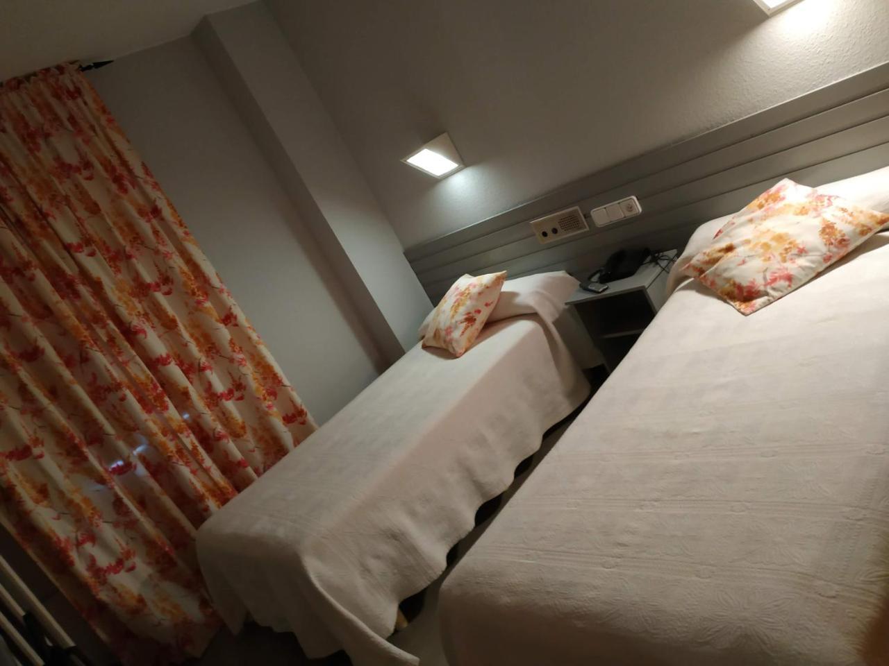 Hotel Fidalgo Каламоча Экстерьер фото